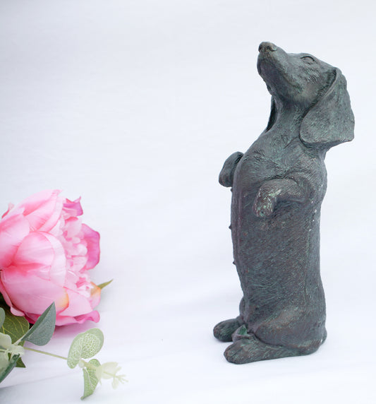 Sitting Dachshund Ornament