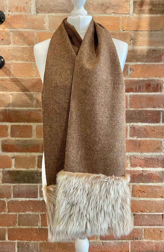 Tweed and Toscana shearling scarf